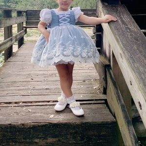 The most gorgeous vintage dress